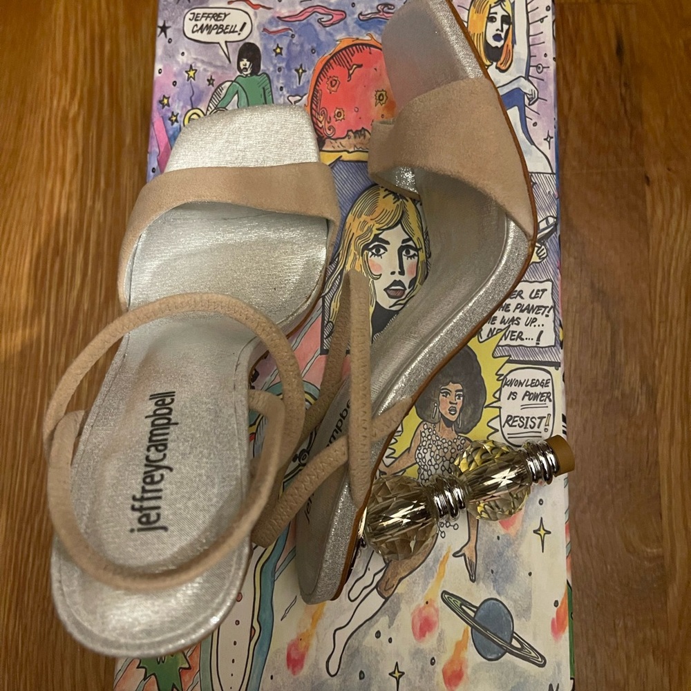 Heeled Jeffrey Cambel sandal